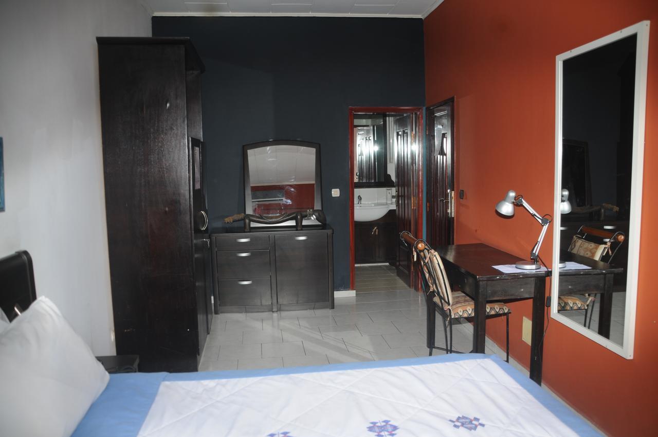 Residences Touristhotel Abidjan Exteriör bild