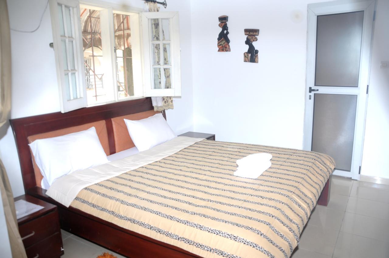 Residences Touristhotel Abidjan Exteriör bild